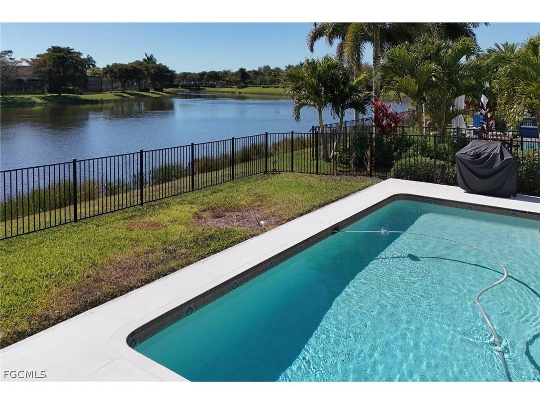 2518 Verdmont Court Cape Coral FL 33991 2026007097 image9