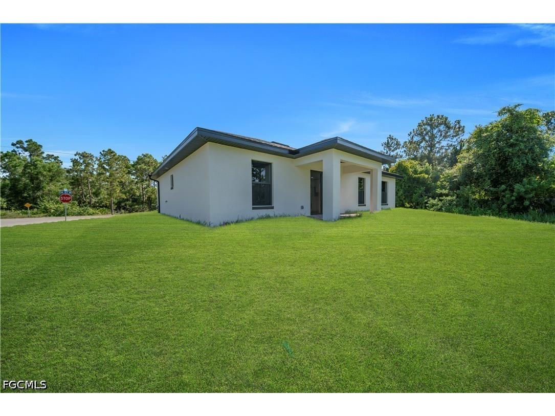 2519 16th Street W Lehigh Acres FL 33971 2026029577 image31