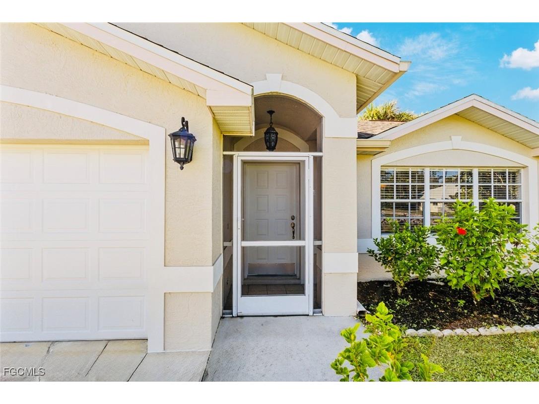 2519 7th Street W Lehigh Acres FL 33971 2025010487 image2