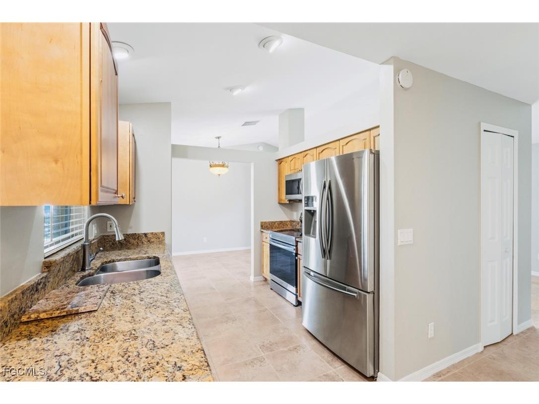 2519 7th Street W Lehigh Acres FL 33971 2025010487 image8