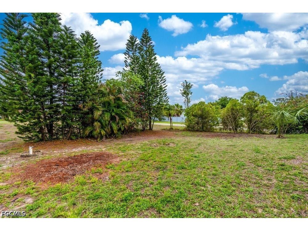 2519 9th Street W Lehigh Acres FL 33971 2026016641 image32