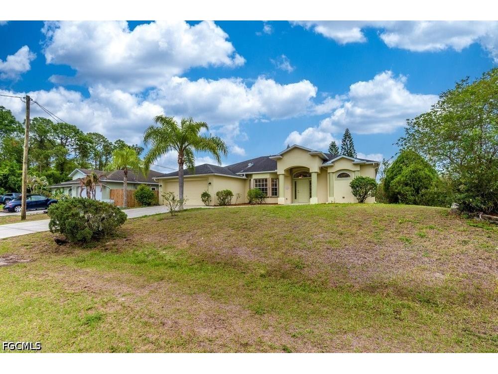 2519 9th Street W Lehigh Acres FL 33971 2026016641 image4
