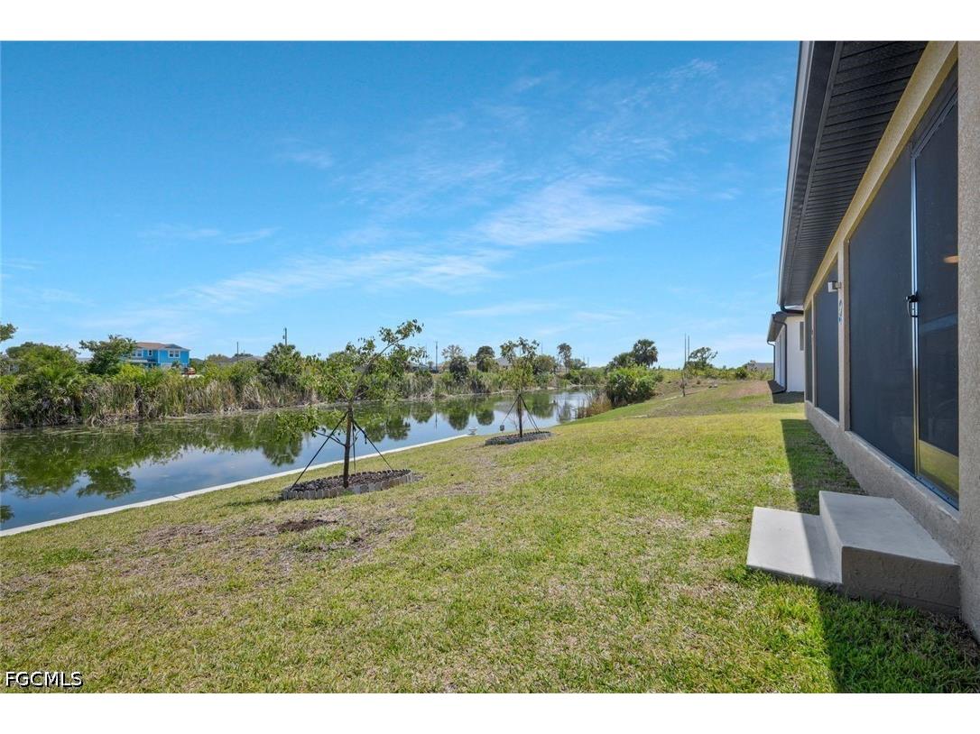 2519 NE 5th Place Cape Coral FL 33909 2026015177 image24