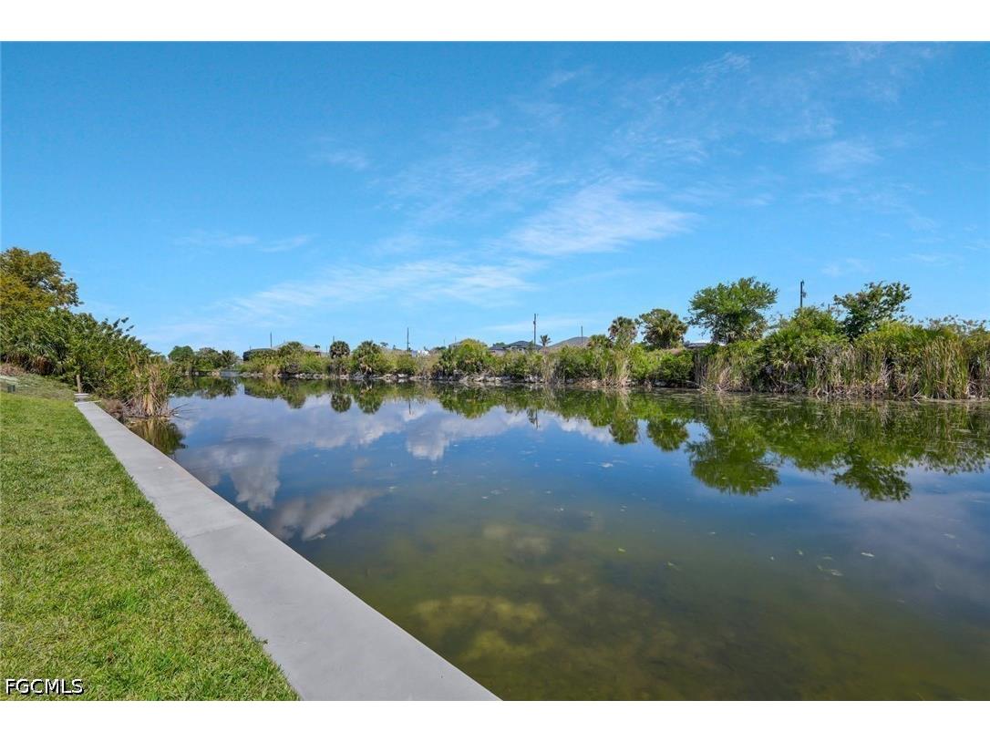 2519 NE 5th Place Cape Coral FL 33909 2026015177 image31
