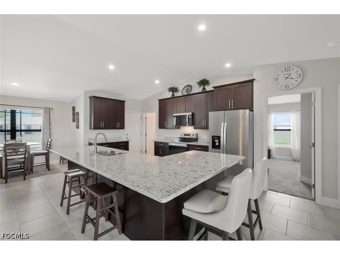 2519 NE 5th Place Cape Coral FL 33909 2026015177 image9