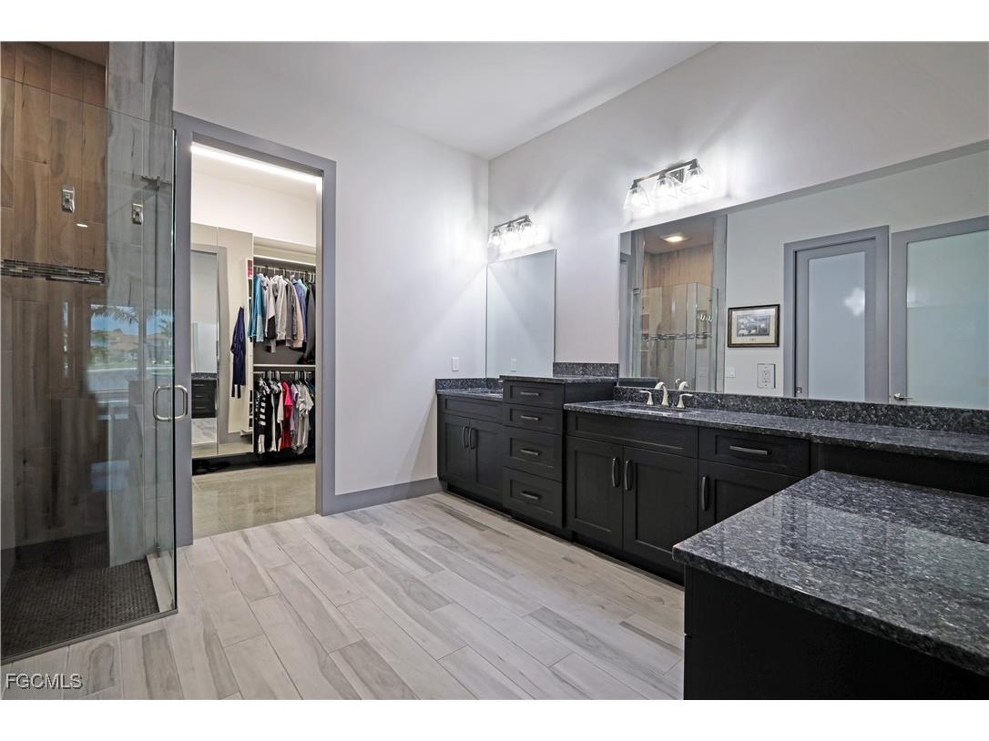 2519 SW 27th Avenue Cape Coral FL 33914 2025019468 image18