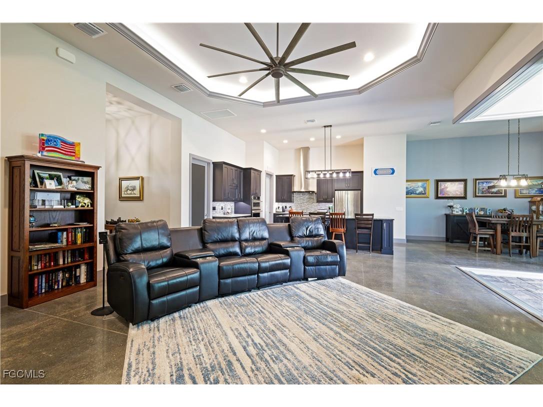 2519 SW 27th Avenue Cape Coral FL 33914 2025019468 image4