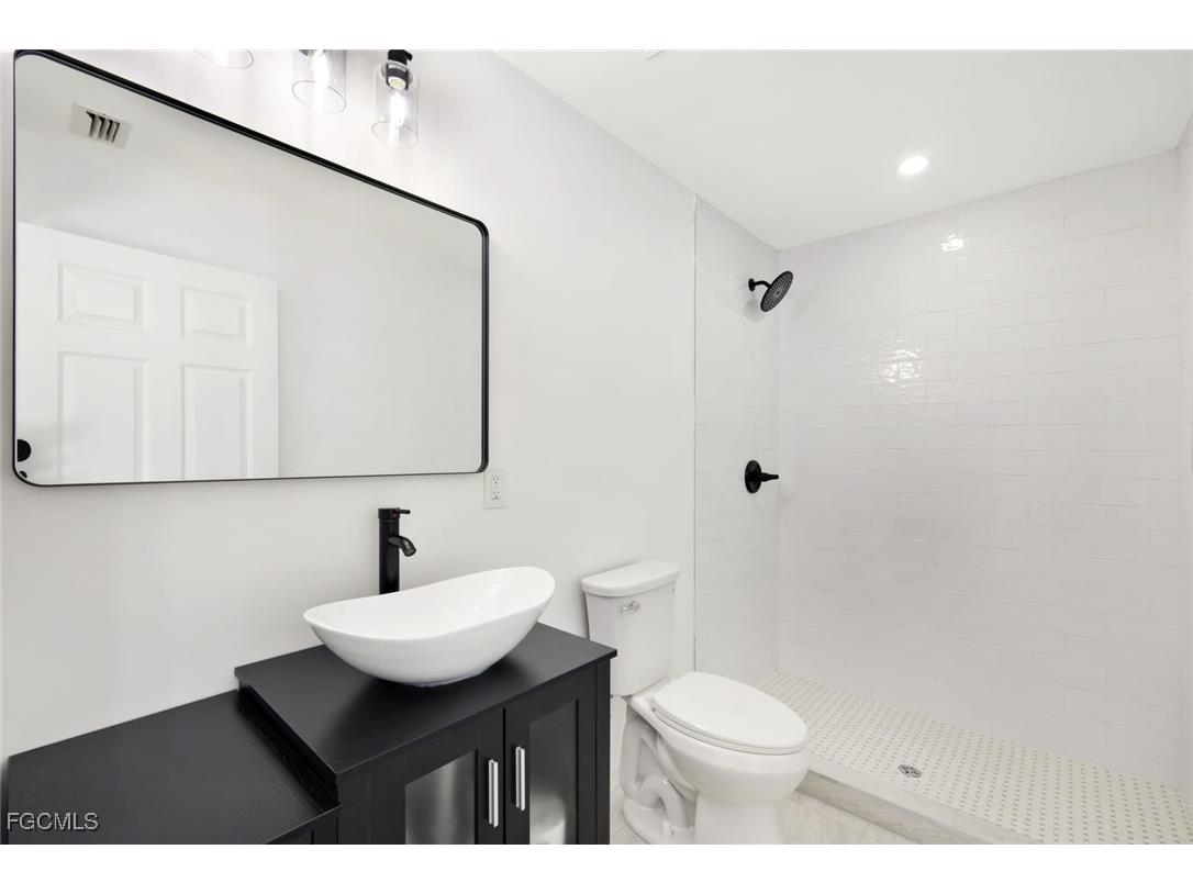 2519 SW 30th Street Cape Coral FL 33914 2026000793 image17