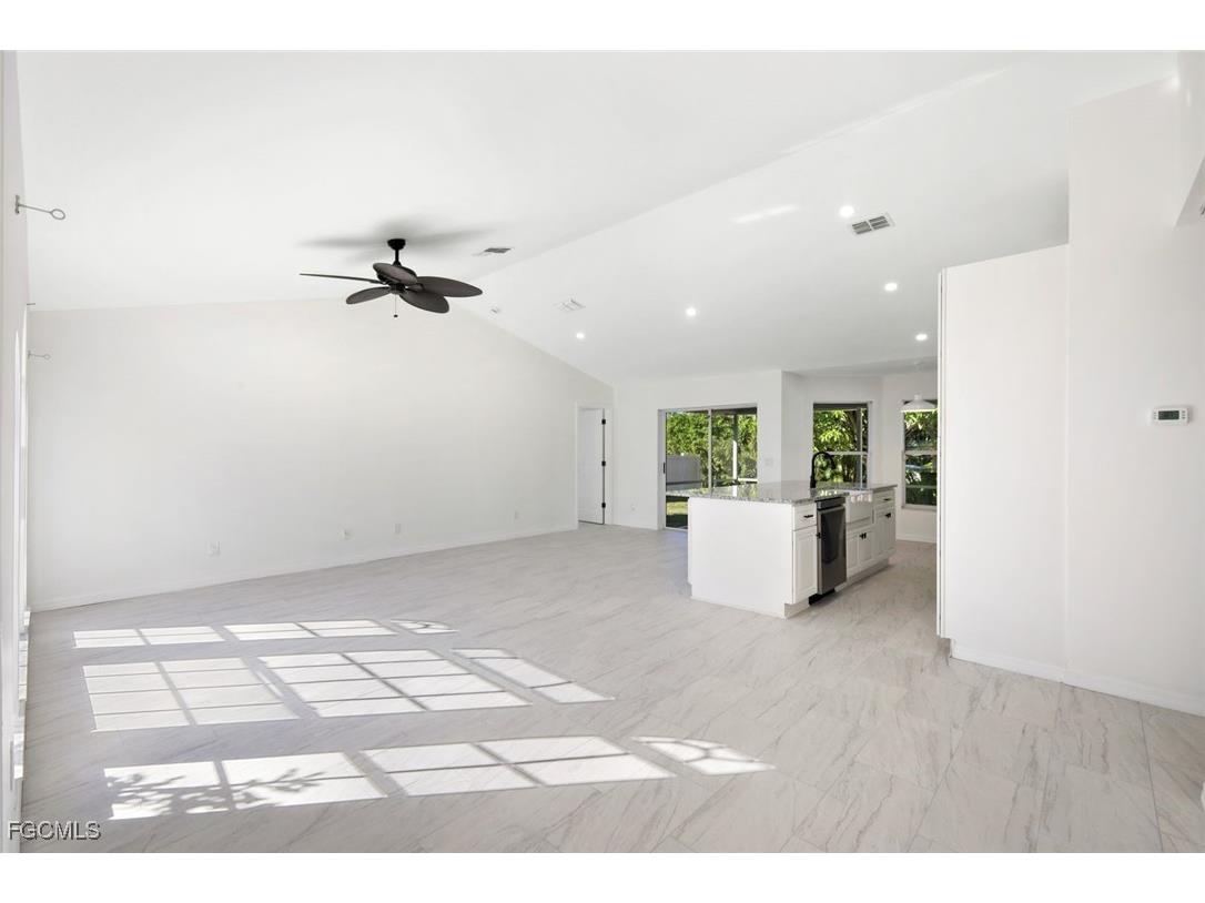 2519 SW 30th Street Cape Coral FL 33914 2026000793 image4