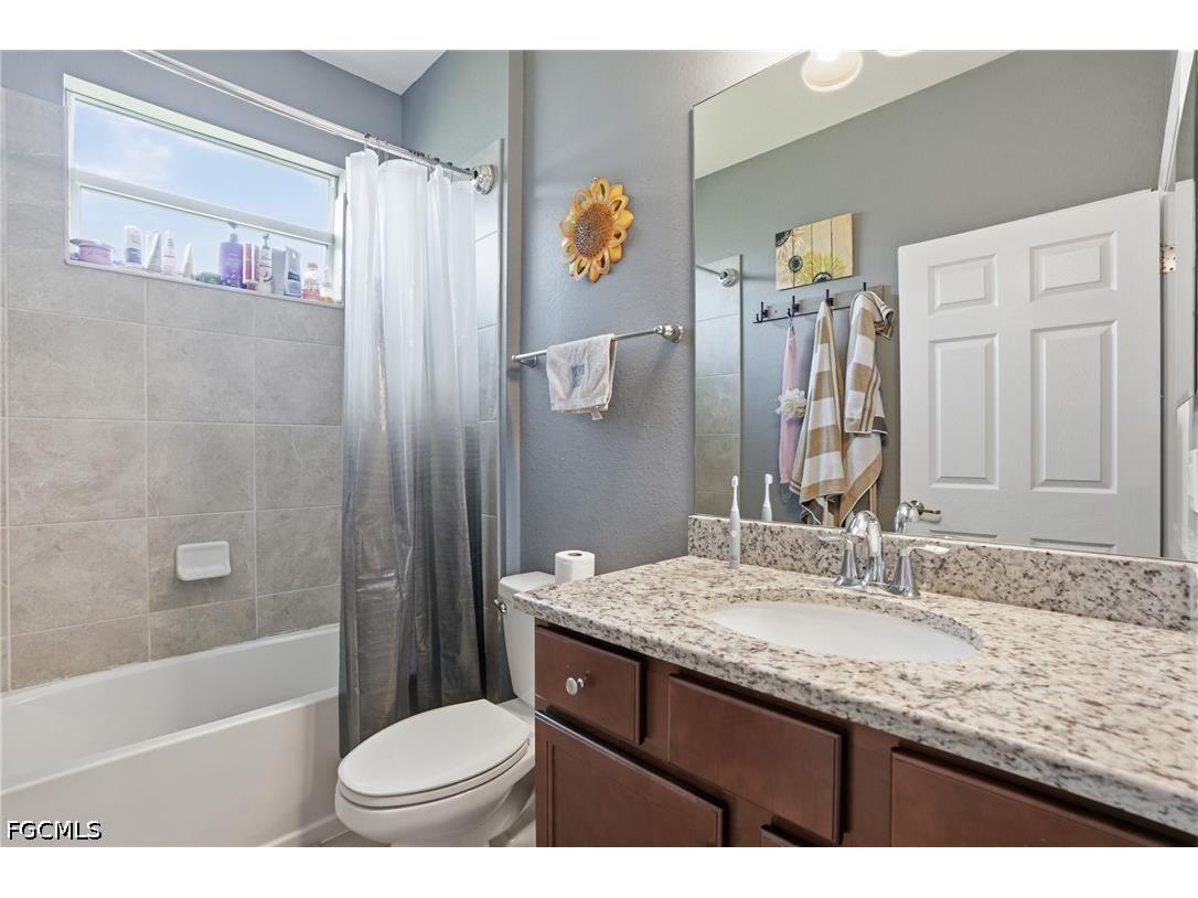 2519 Vine Avenue Naples FL 34120 2026017948 image17