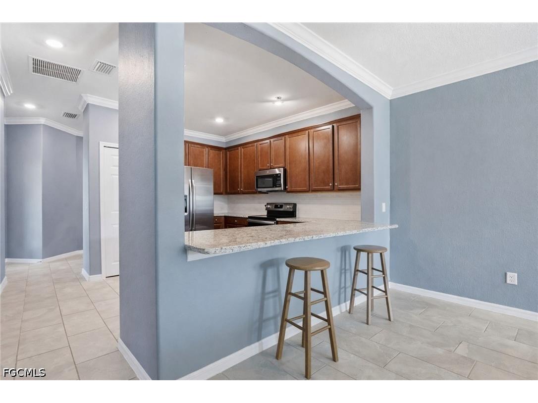 2519 Vine Avenue Naples FL 34120 2026017948 image5