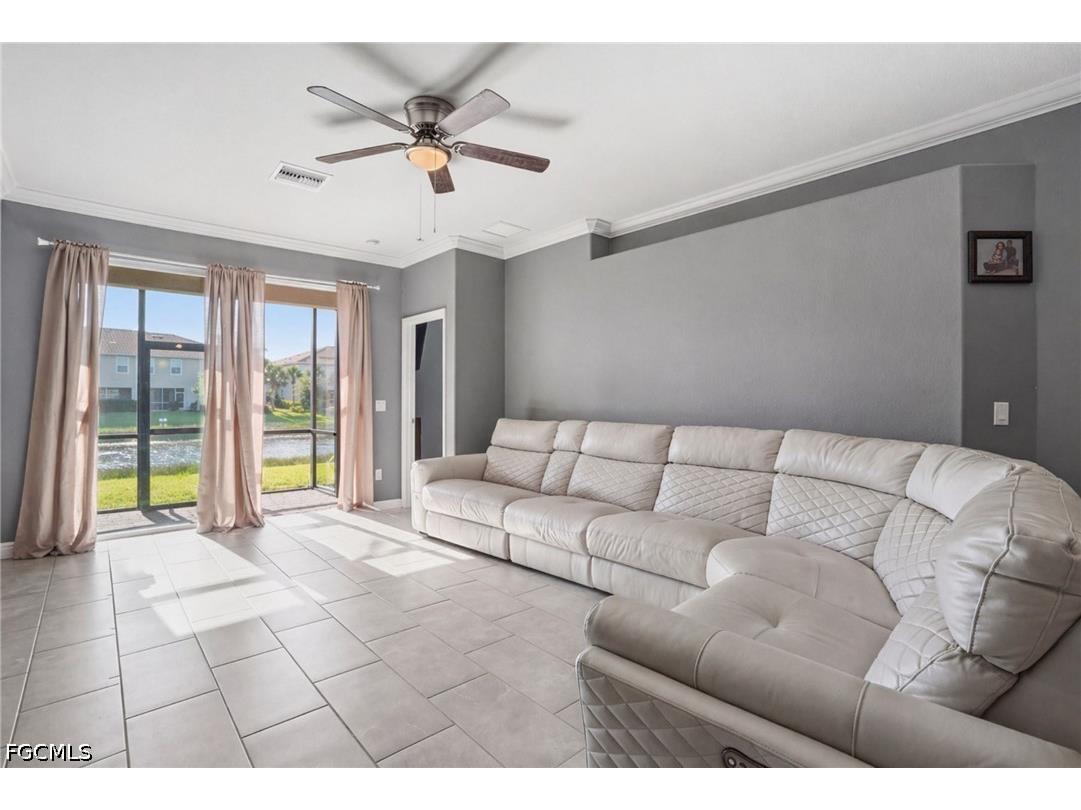 2519 Vine Avenue Naples FL 34120 2026017948 image7