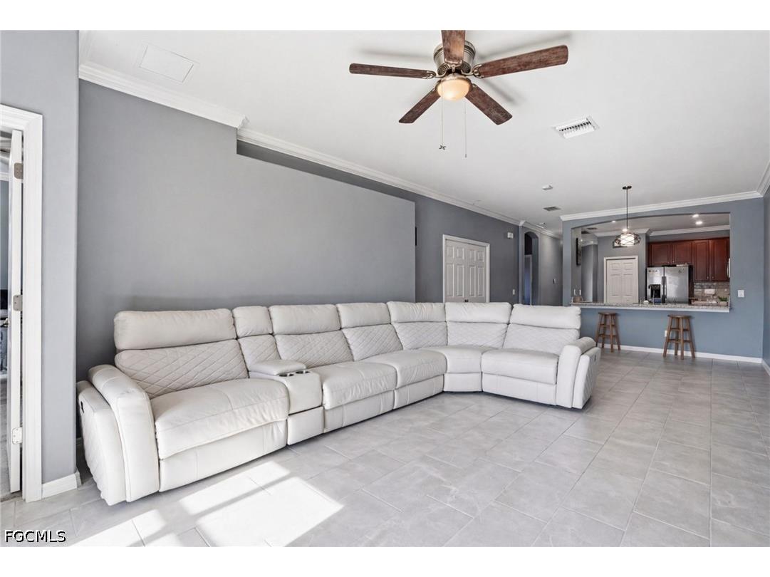 2519 Vine Avenue Naples FL 34120 2026017948 image8
