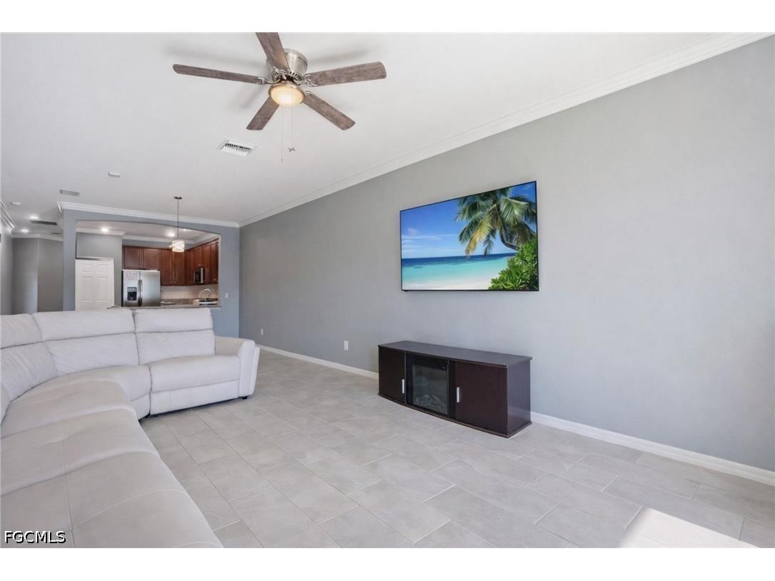 2519 Vine Avenue Naples FL 34120 2026017948 image9