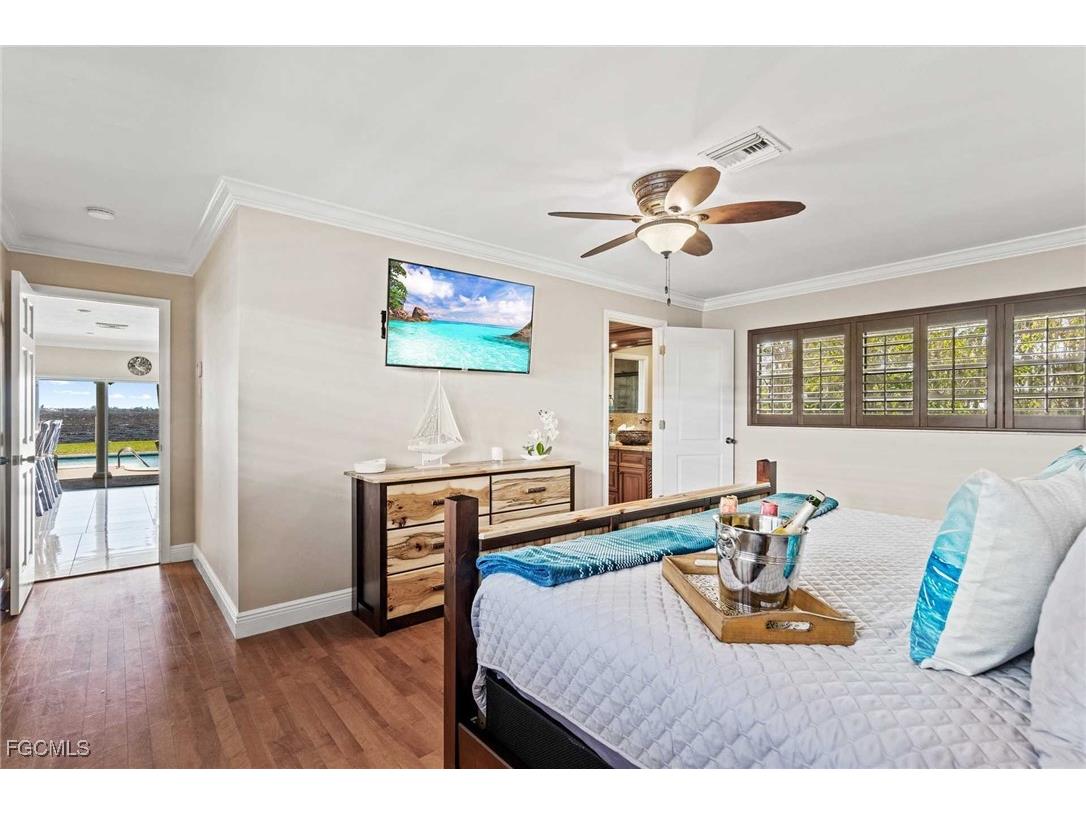 252 Bayshore Drive Cape Coral FL 33904 2025010067 image10