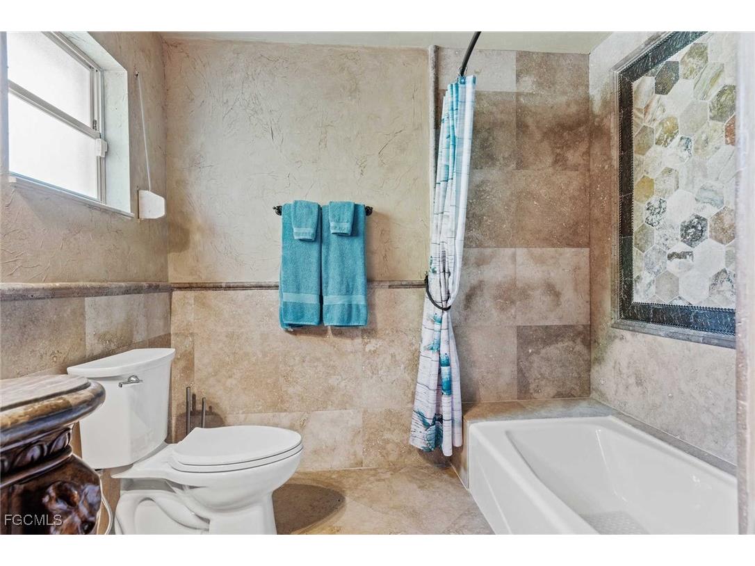 252 Bayshore Drive Cape Coral FL 33904 2025010067 image16