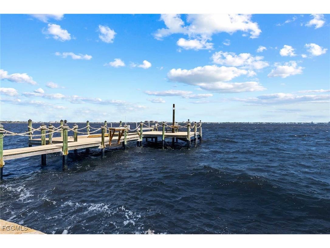 252 Bayshore Drive Cape Coral FL 33904 2025010067 image23