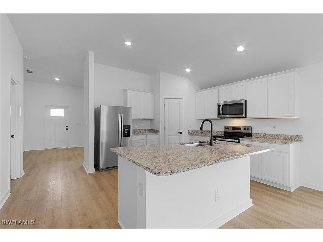 252 Lunette Street Fort Myers FL 33913 225060241 image3