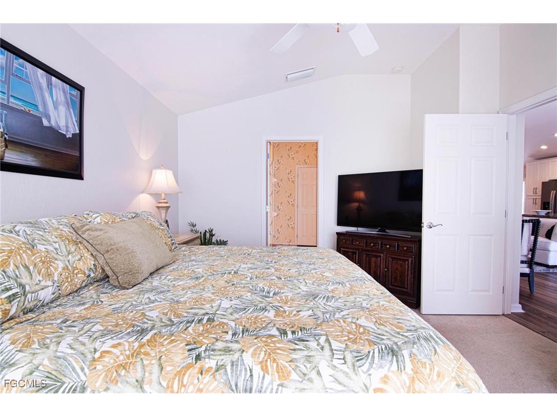 2520 Belleville Court Cape Coral FL 33991 2025023653 image20