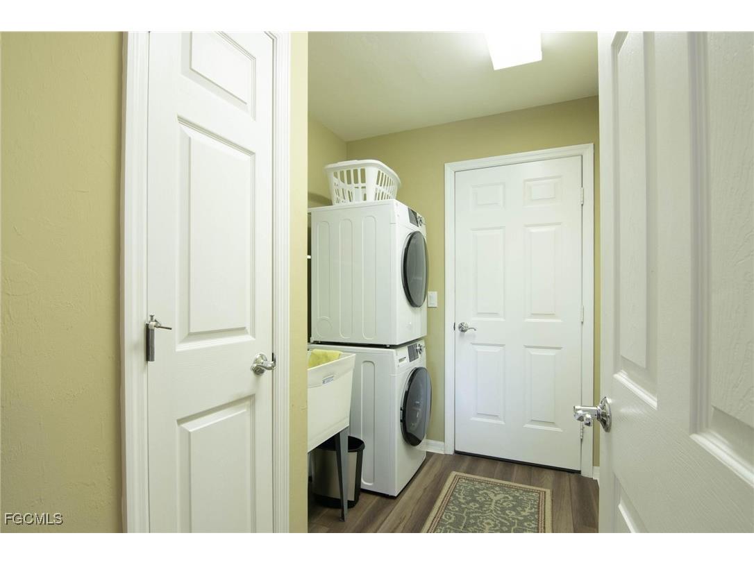 2520 Belleville Court Cape Coral FL 33991 2025023653 image23