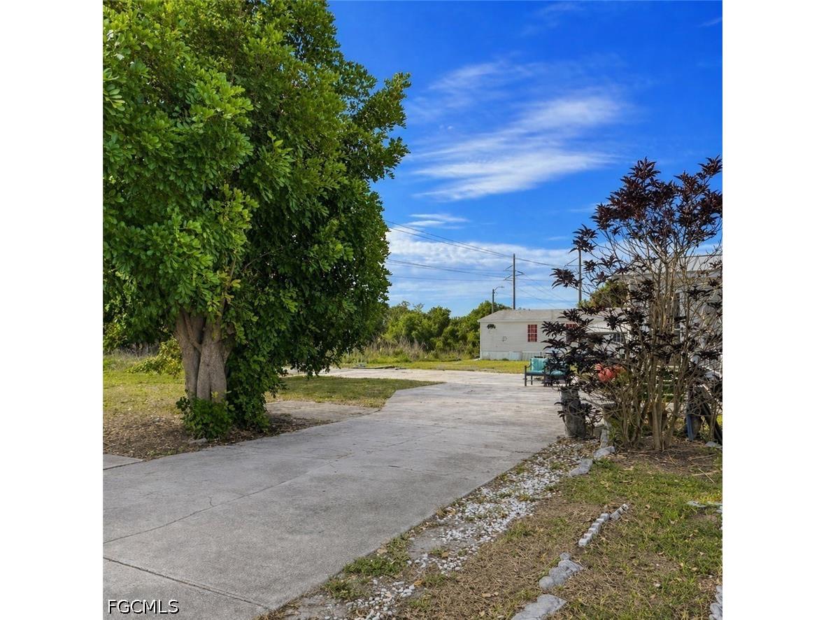 2520 Brownell Court North Fort Myers FL 33917 2026018473 image24