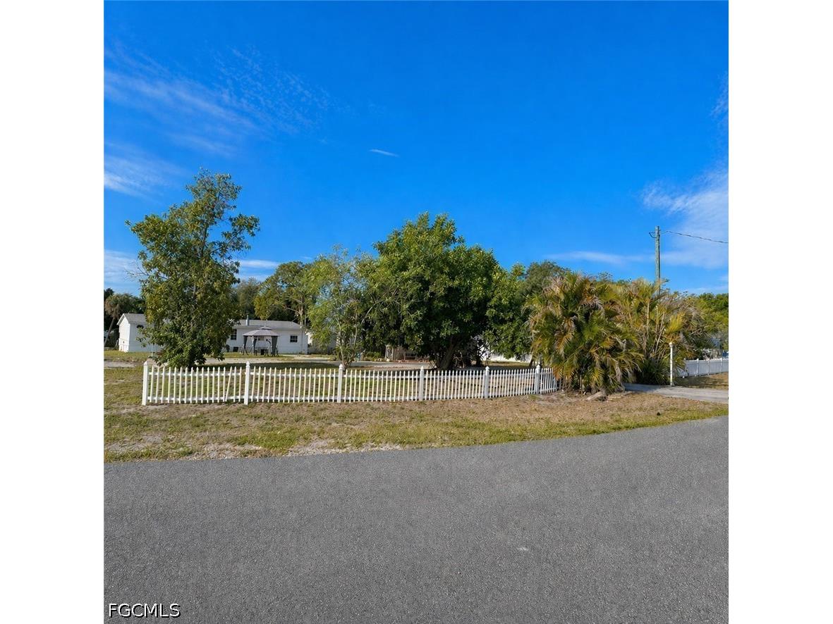 2520 Brownell Court North Fort Myers FL 33917 2026018473 image28