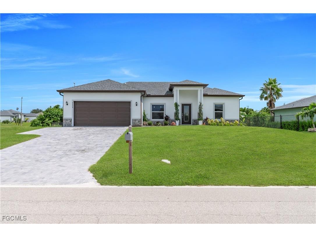 2520 Diplomat Parkway W Cape Coral FL 33993 2025003219 image1