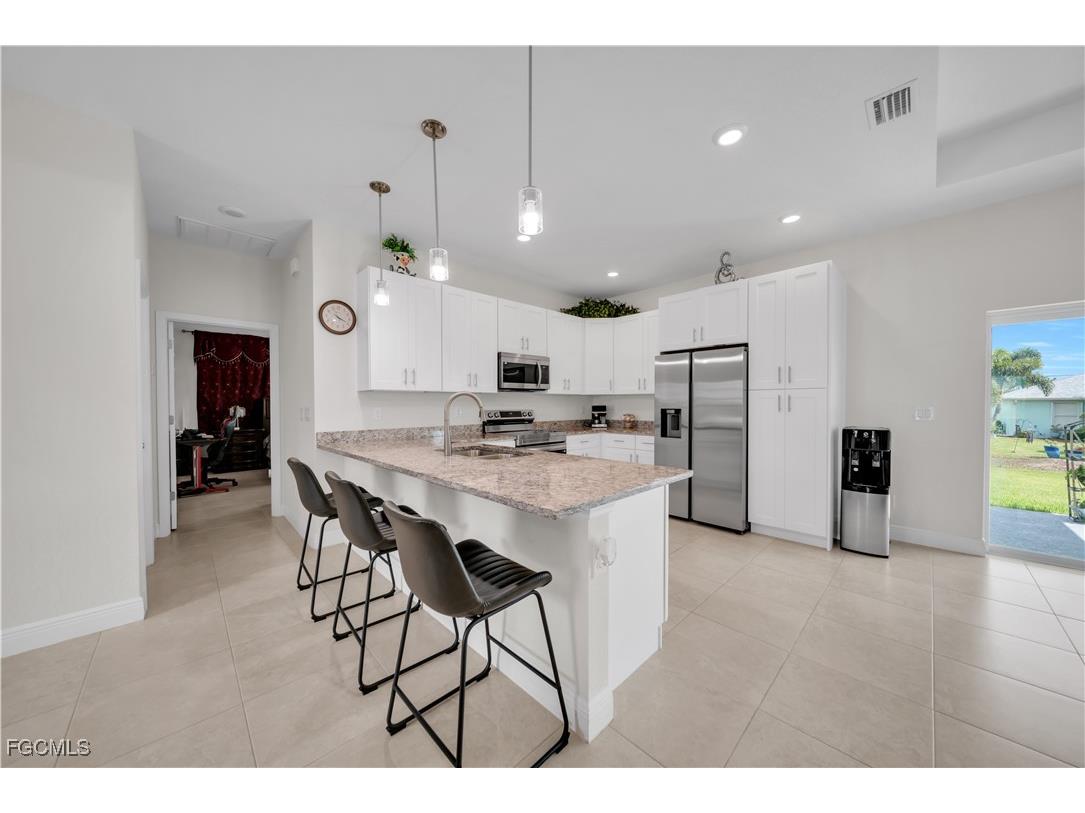 2520 Diplomat Parkway W Cape Coral FL 33993 2025003219 image11