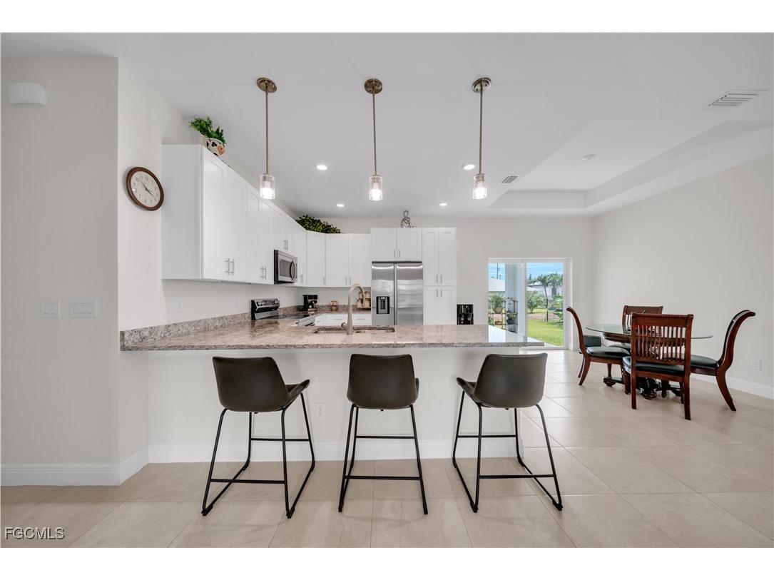 2520 Diplomat Parkway W Cape Coral FL 33993 2025003219 image14