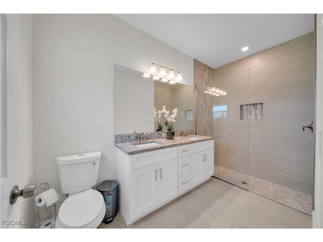 2520 Diplomat Parkway W Cape Coral FL 33993 2025003219 image18