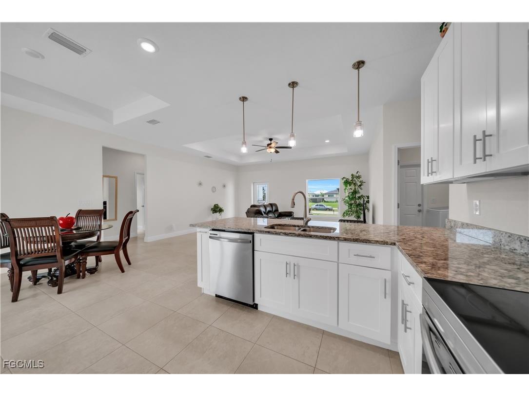 2520 Diplomat Parkway W Cape Coral FL 33993 2025003219 image20