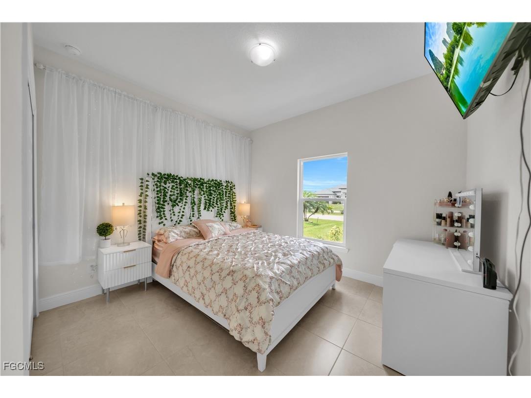 2520 Diplomat Parkway W Cape Coral FL 33993 2025003219 image21
