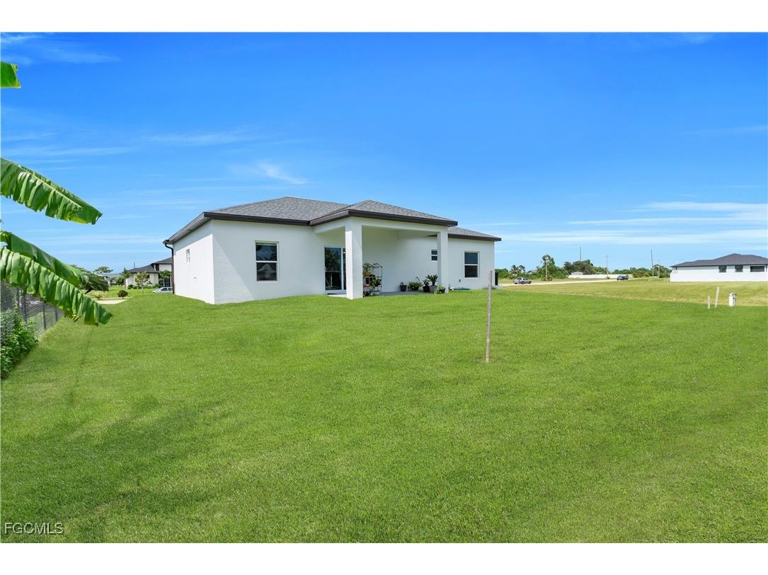 2520 Diplomat Parkway W Cape Coral FL 33993 2025003219 image29