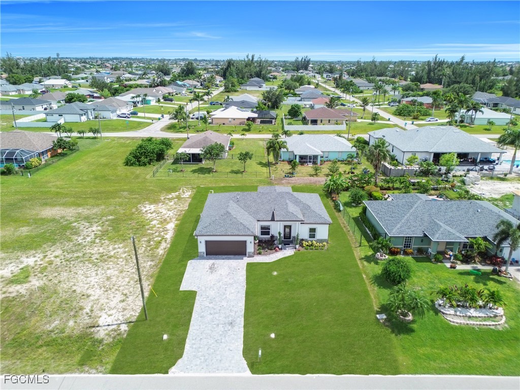 2520 Diplomat Parkway W Cape Coral FL 33993 2025003219 image32