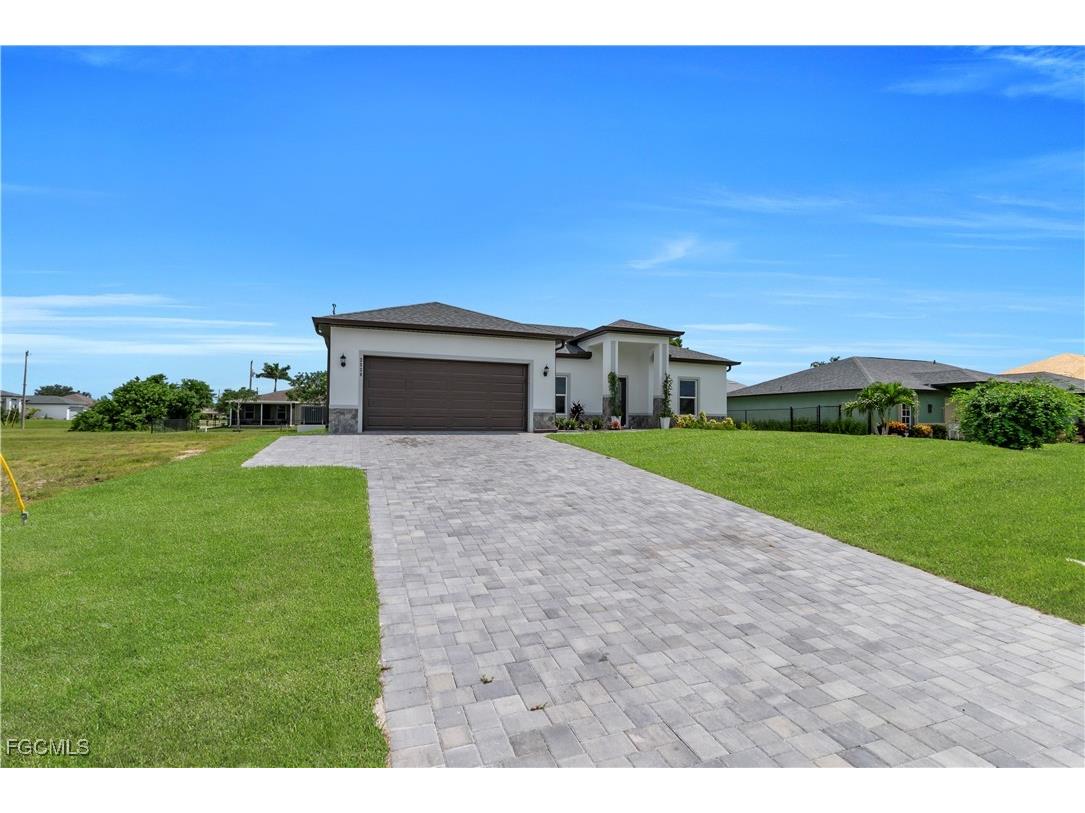 2520 Diplomat Parkway W Cape Coral FL 33993 2025003219 image4