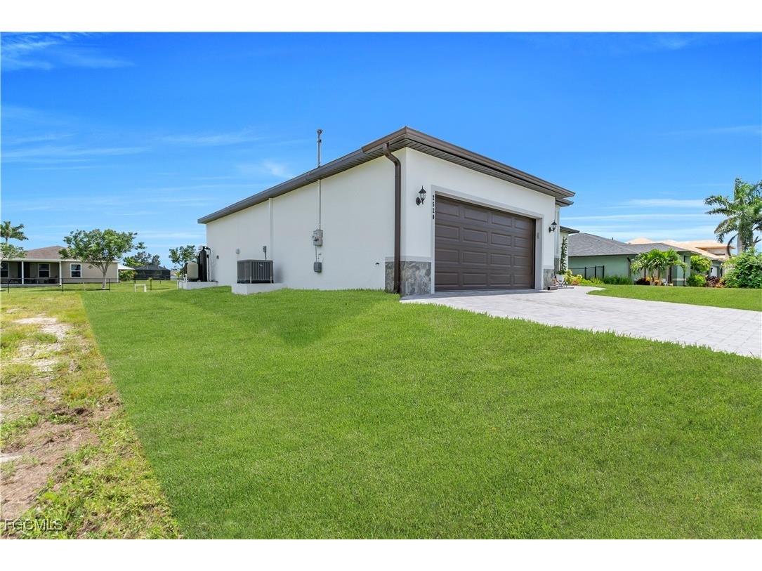 2520 Diplomat Parkway W Cape Coral FL 33993 2025003219 image5