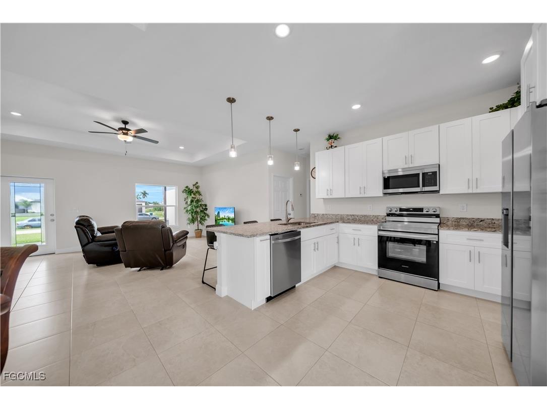 2520 Diplomat Parkway W Cape Coral FL 33993 2025003219 image9