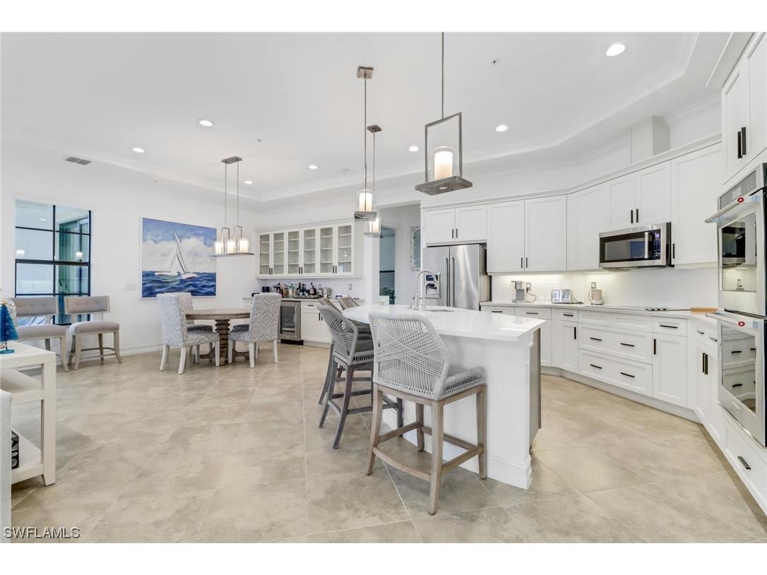 2521 Breakwater Way #1101 Naples FL 34112 224005695 image1