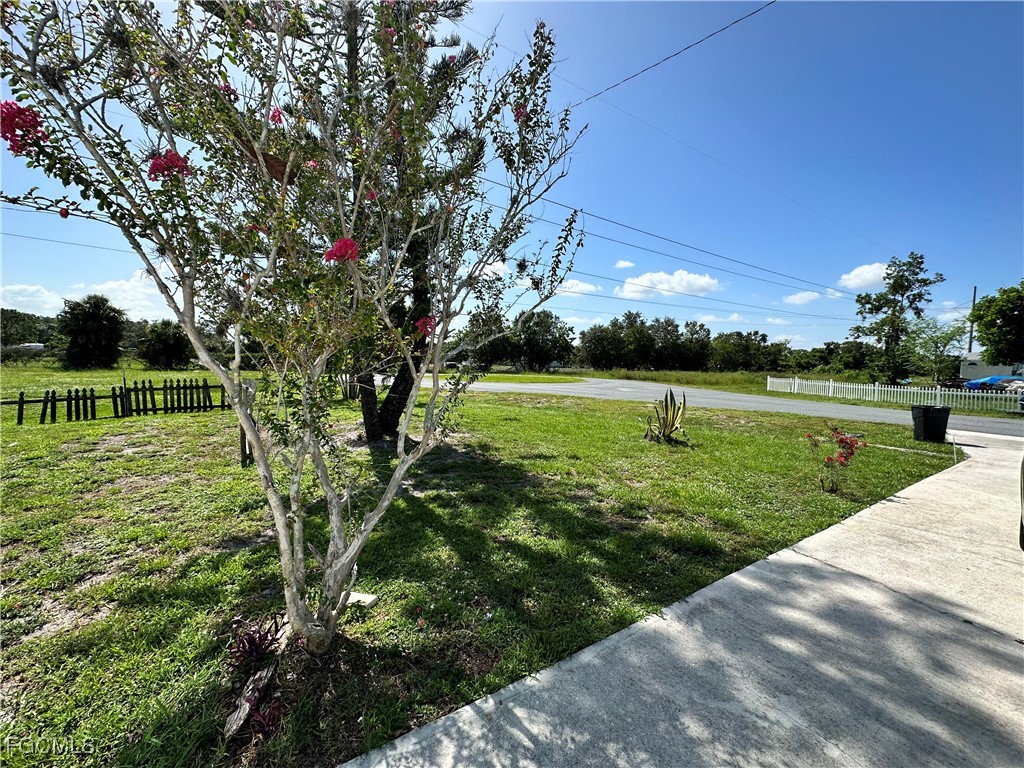 2521 Brownell Court North Fort Myers FL 33917 2025024049 image18