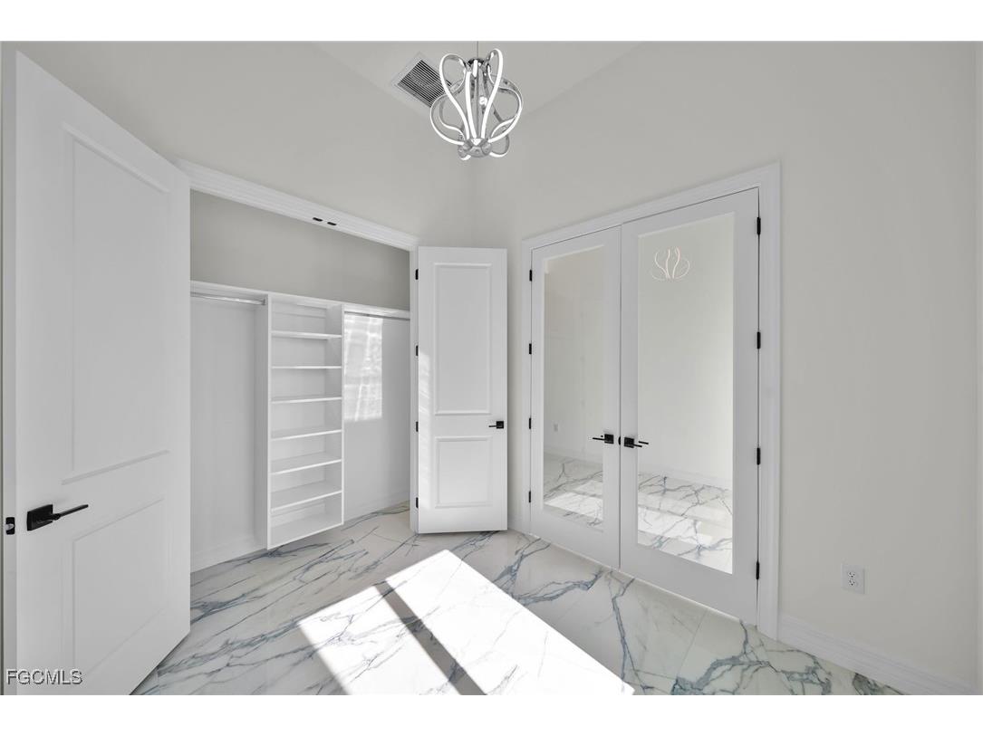 2521 Diplomat Parkway W Cape Coral FL 33993 2025022914 image4