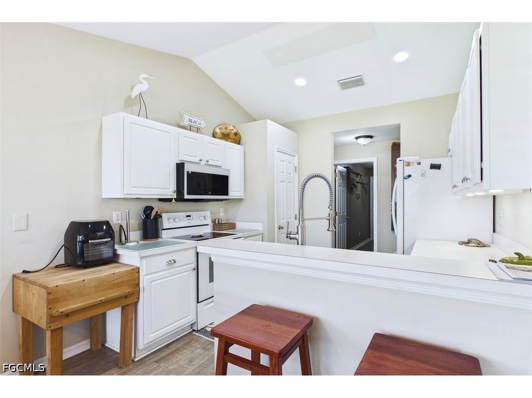2521 NW 6th Terrace Cape Coral FL 33993 2026013062 image29