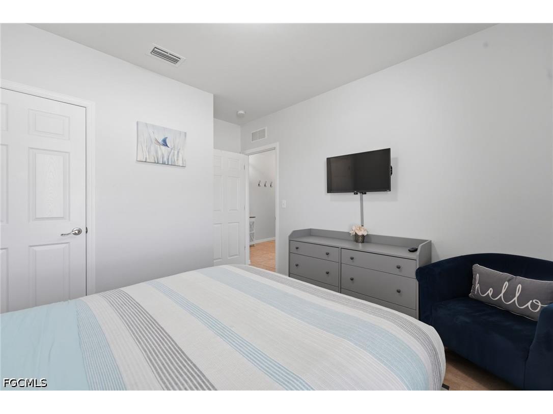 2521 SW 11th Place Cape Coral FL 33914 2026017401 image14