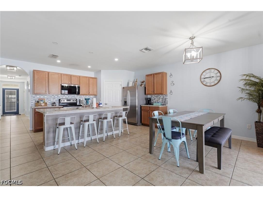 2521 SW 11th Place Cape Coral FL 33914 2026017401 image7