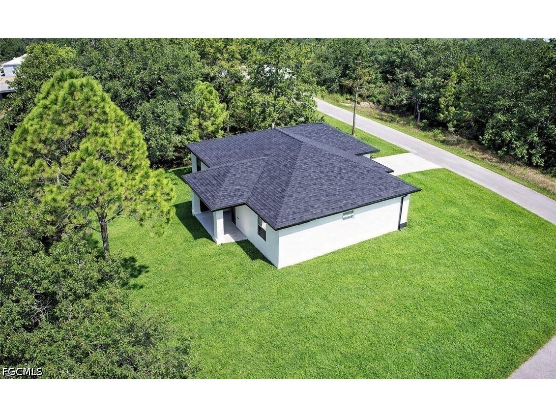 2522 Alice Place Lehigh Acres FL 33971 2026018288 image3