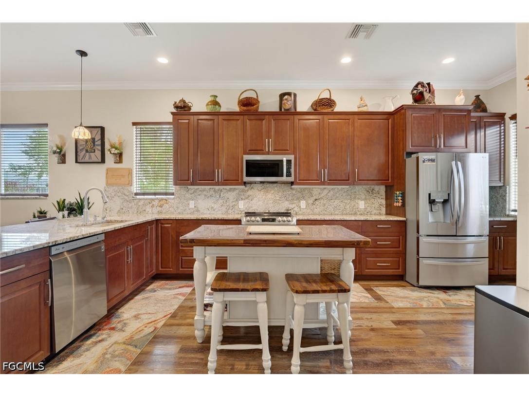 2522 Dora Court Lehigh Acres FL 33971 2026015109 image6