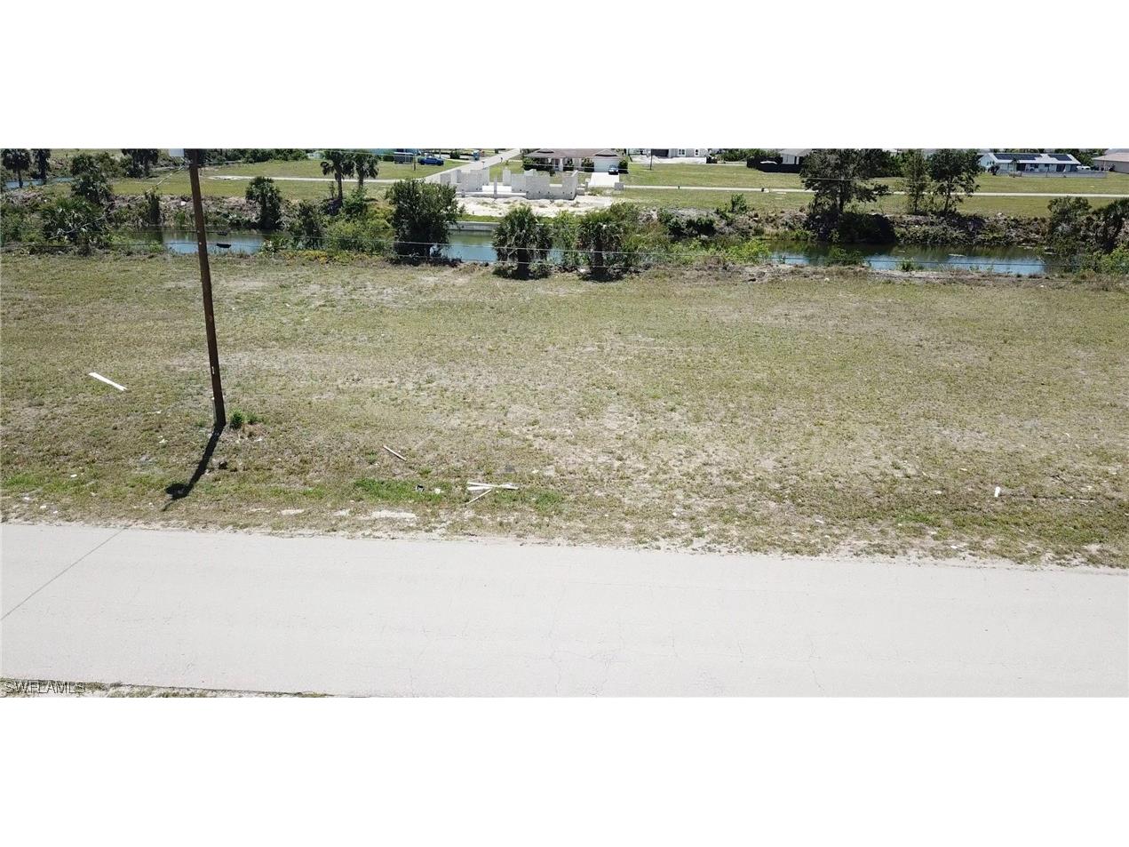 2522 NE 6th Avenue Cape Coral FL 33909 222035548 image1