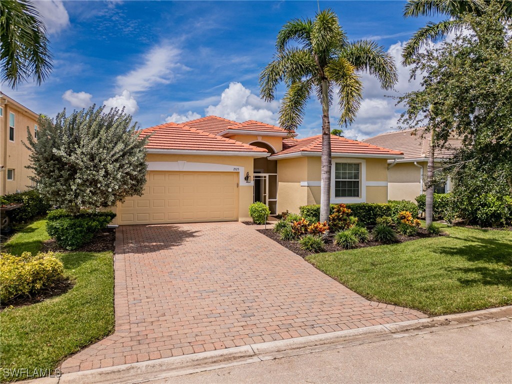 2523 Blackburn Circle Cape Coral FL 33991 224071070 image1