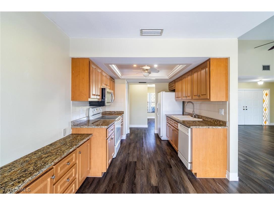 2523 SE 24th Place Cape Coral FL 33904 226007256 image10