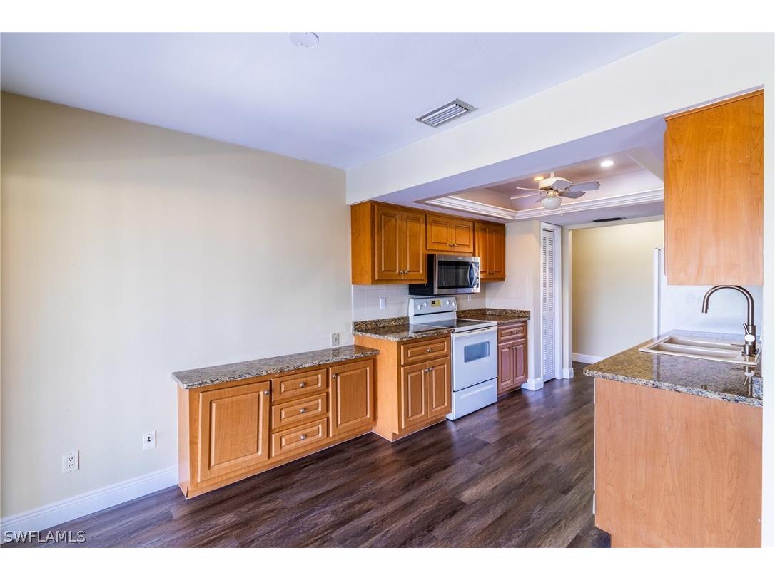 2523 SE 24th Place Cape Coral FL 33904 226007256 image7