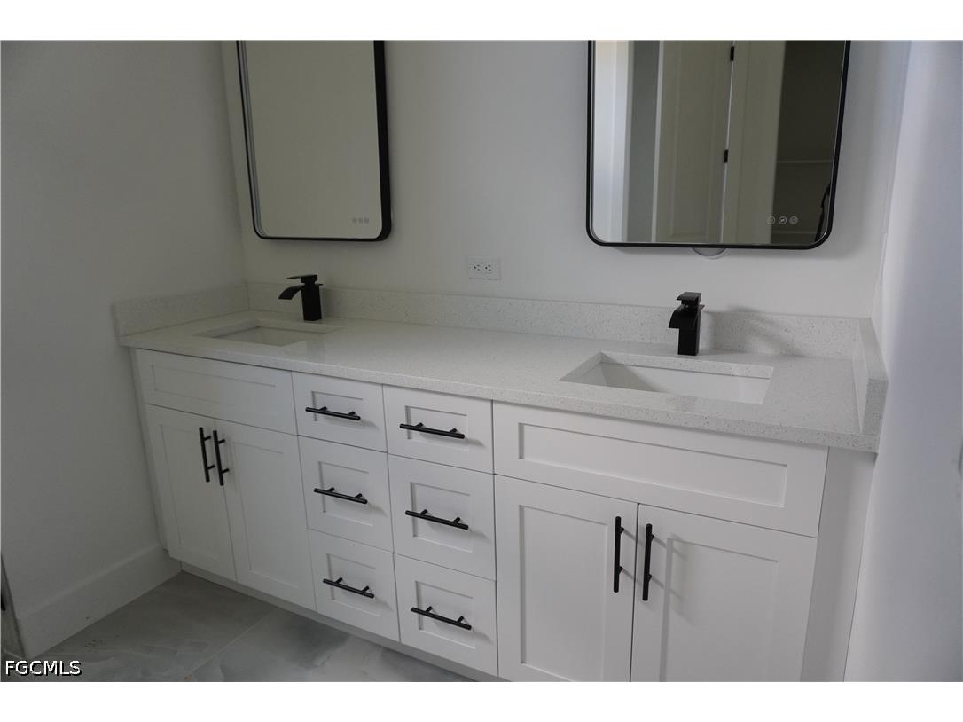 2523 SW 18th Avenue Cape Coral FL 33914 2026024047 image32